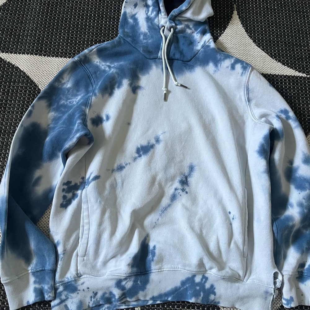 H&M Blue and White Tie-Dye Quarter-Zip Sweatshirt